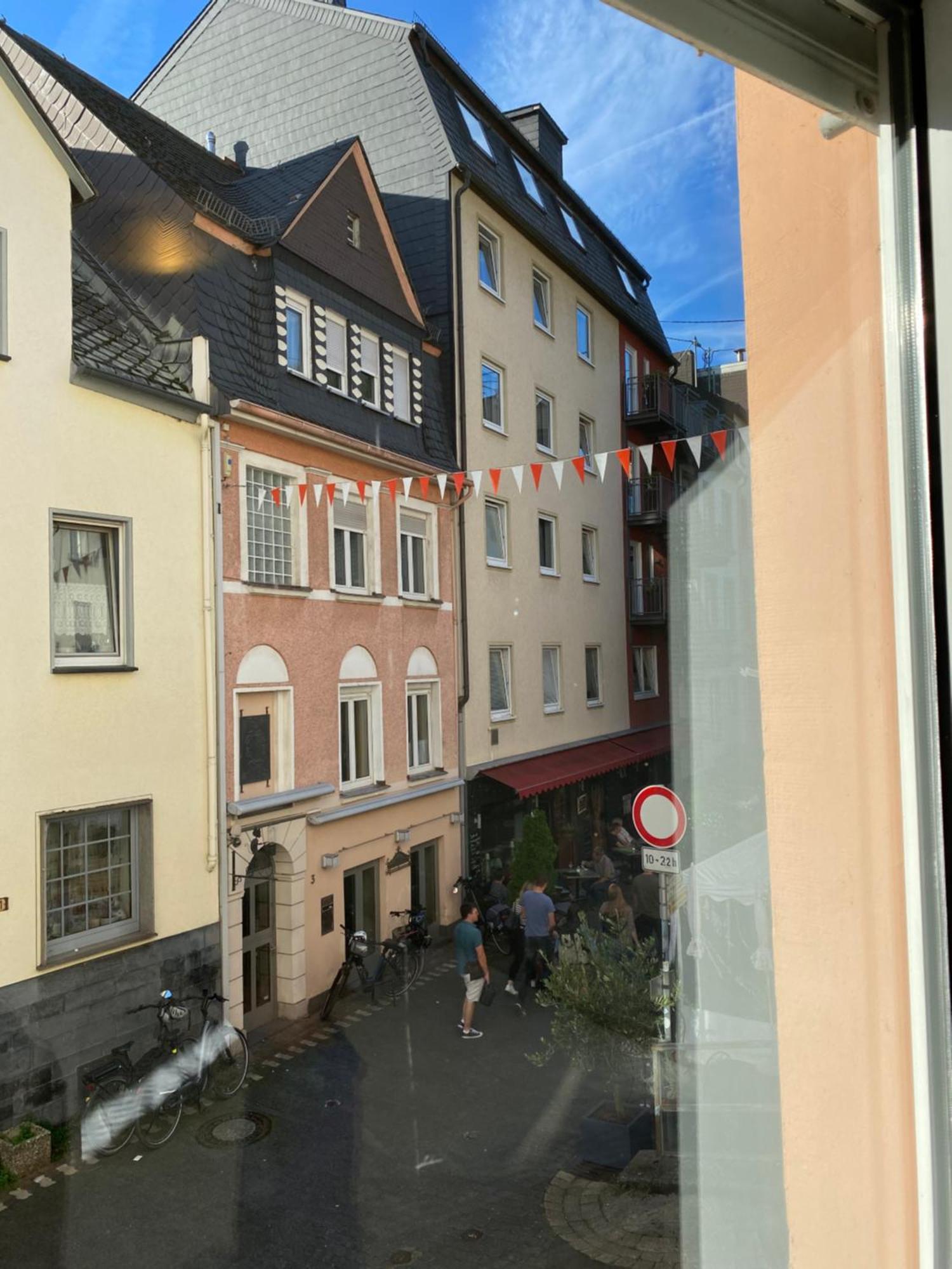Ferienwohnung Zentral An Der Moselpromenade Zell Exterior foto