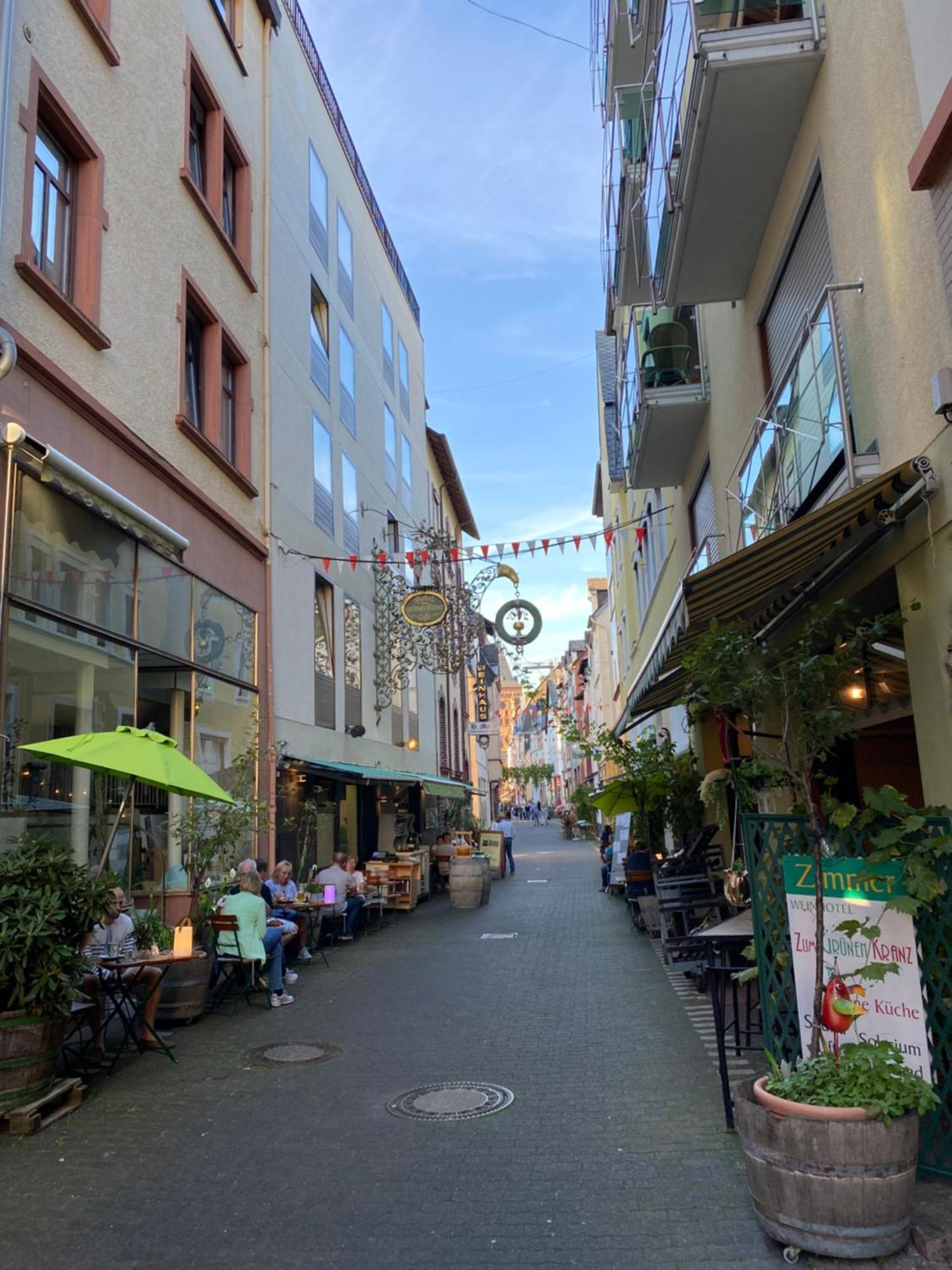 Ferienwohnung Zentral An Der Moselpromenade Zell Exterior foto